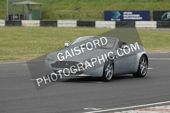ASTON 0242