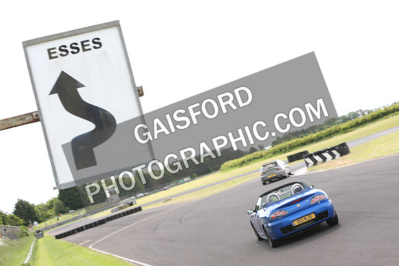 MGs on track 0898