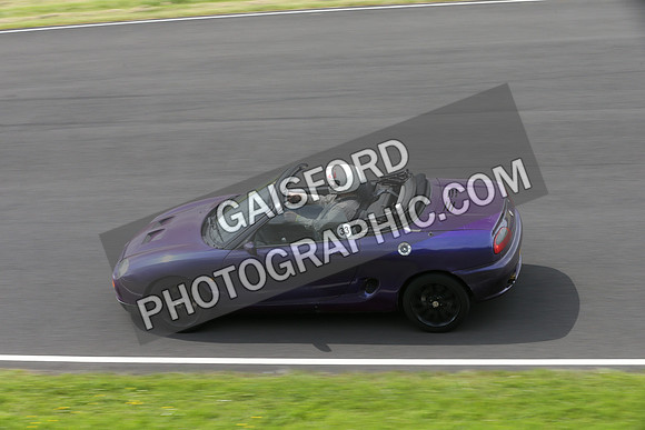 MGs on track 0912
