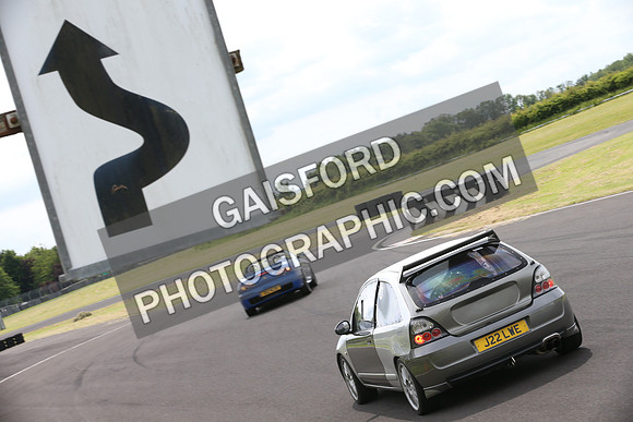 MGs on track 0894