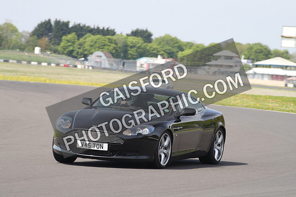 Aston Martin 0921