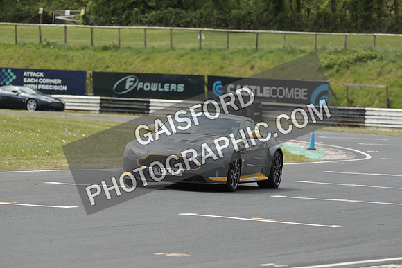 ASTON 1120