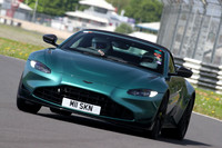 Aston Martin 0586
