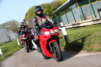 Triumph Daytona red