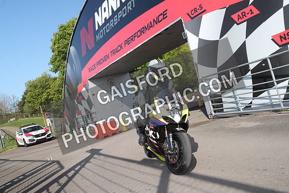 BIKES 0100