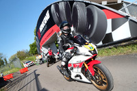 Yamaha R7 red n white