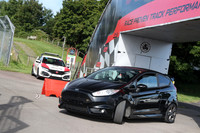 ( Ford Focus Black )