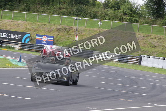 Bristol Parades 0444