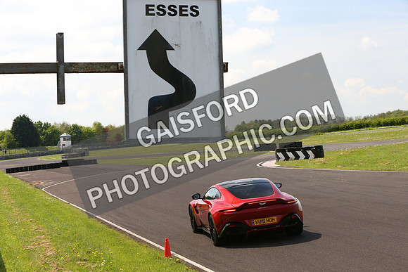 Aston Martin 0414