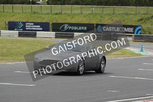 ASTON 1094