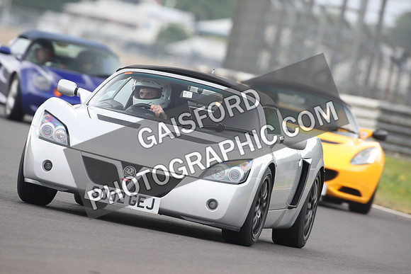 LOTUS 1049