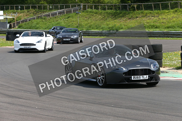 Aston Martin 0247