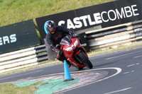 Triumph Daytona red