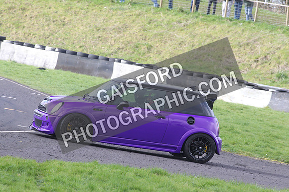 Spring Action 0554