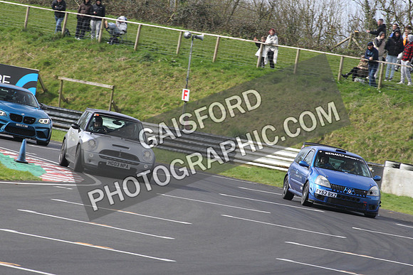 Spring Action 0571
