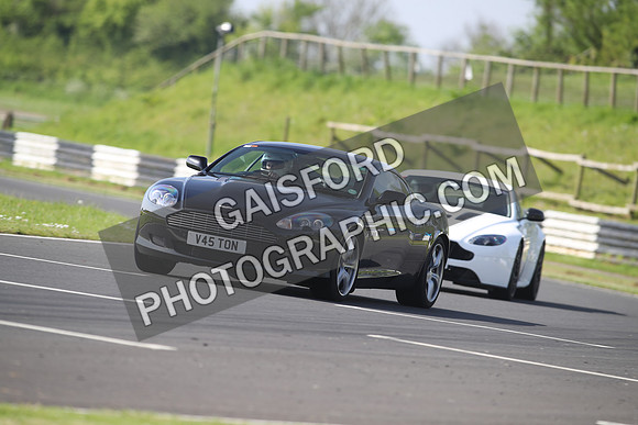 Aston Martin 0667