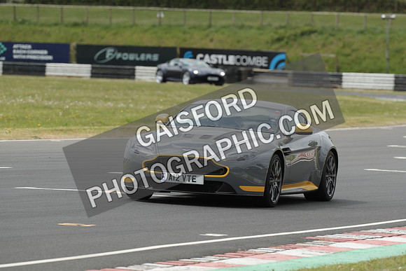 ASTON 0976