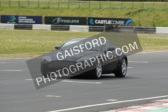 ASTON 1081