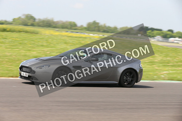Aston Martin 0092
