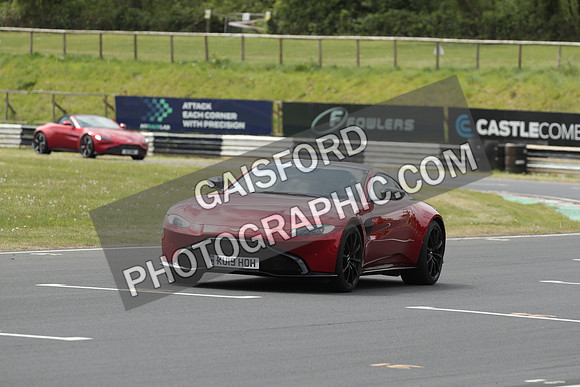 ASTON 1099