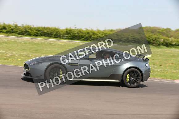 Aston Martin 0352