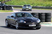 Aston Martin 1046