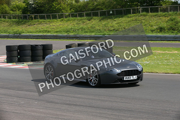 Aston Martin 0248