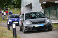 ( Ford grey Michelin )