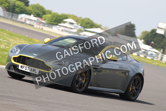Aston Martin 0987