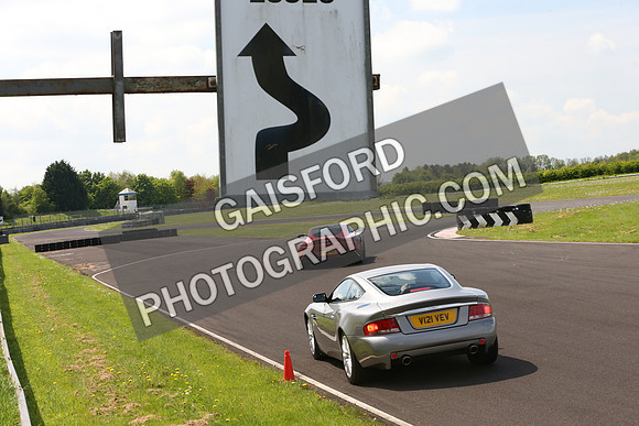 Aston Martin 0415