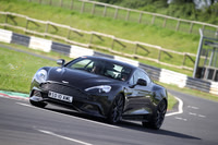 Aston Martin 0698