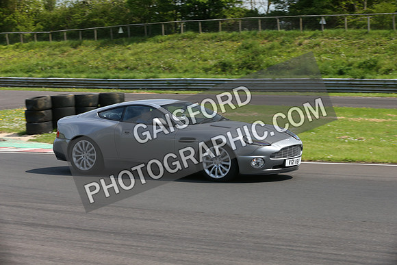 Aston Martin 0242