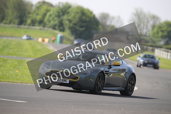 Aston Martin 0735