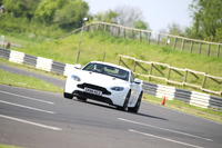 Aston Martin 0675