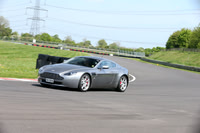 Aston Martin 0407