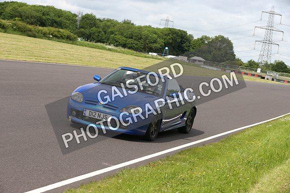MGs on track 0908