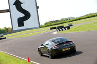 Aston Martin 0425