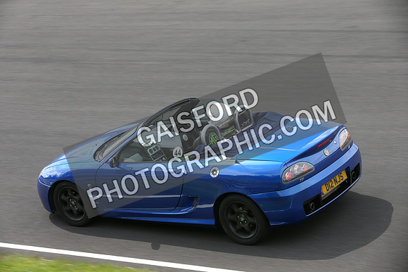 MGs on track 0918