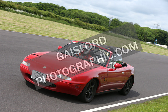 MGs on track 0902