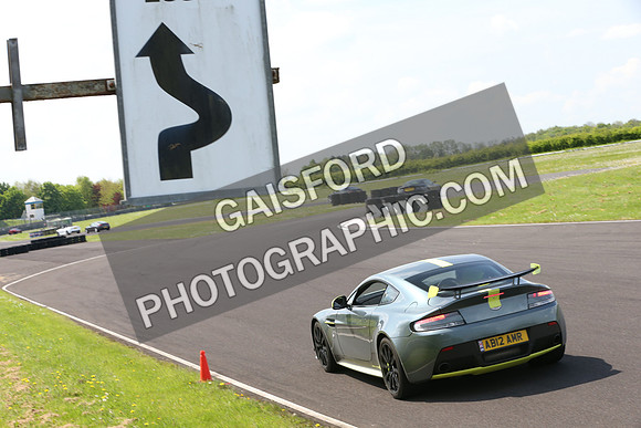 Aston Martin 0422