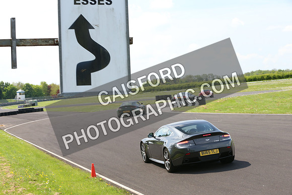 Aston Martin 0417