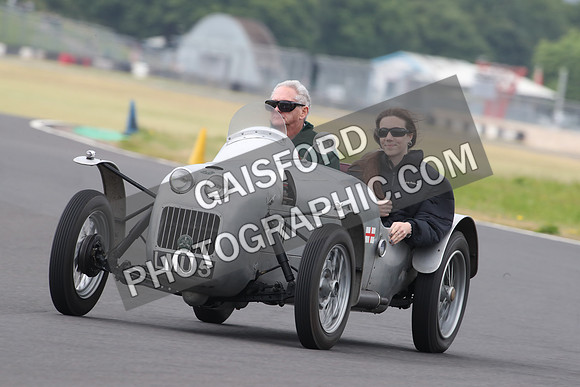 LOTUS 1118
