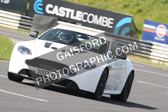 Aston Martin 0555