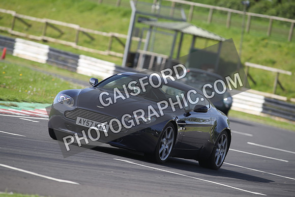Aston Martin 0712