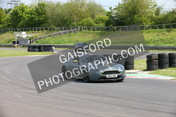 Aston Martin 0262