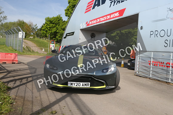 Aston Martin 0015