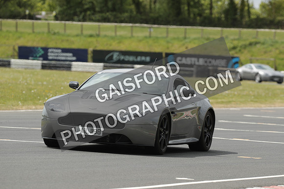 ASTON 1060