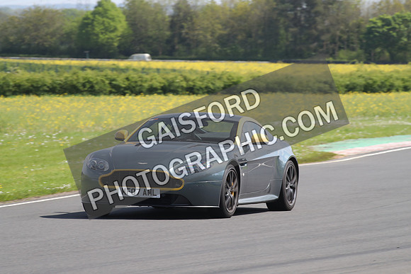 Aston Martin 1354