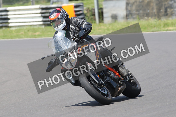 BIKES 1050