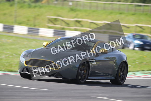 Aston Martin 0750